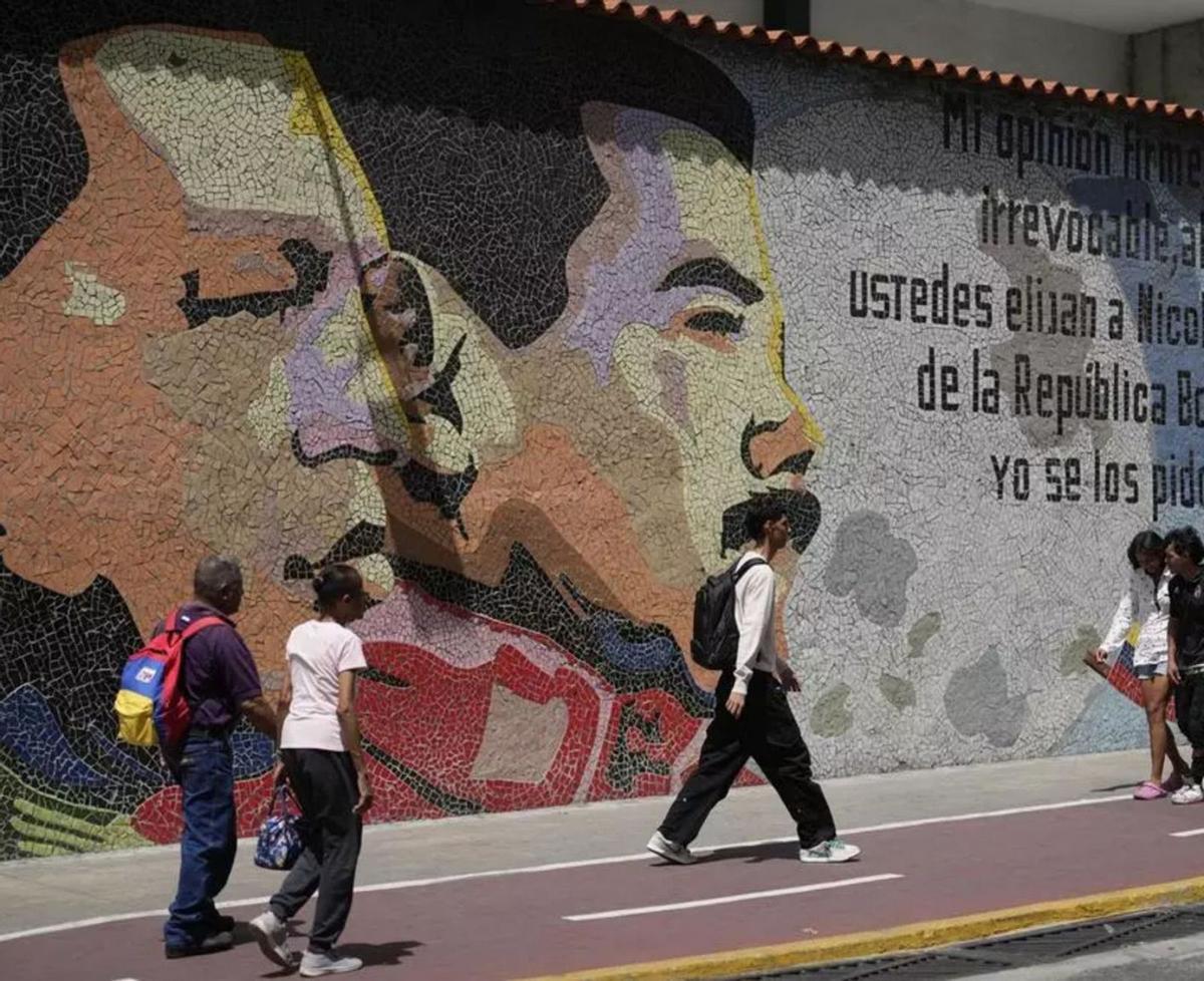 Els gegants espanyols veuen en perill els seus plans a Veneçuela