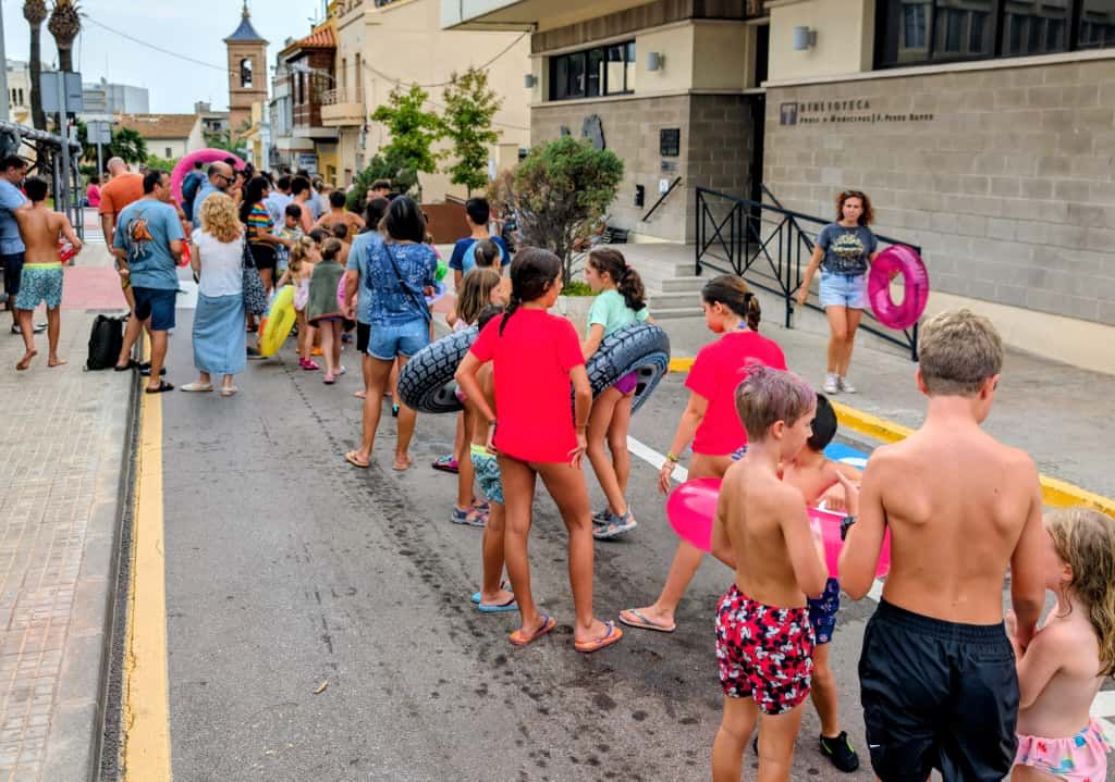 GALERÍA I Las imágenes de la fiesta del agua en Benicàssim