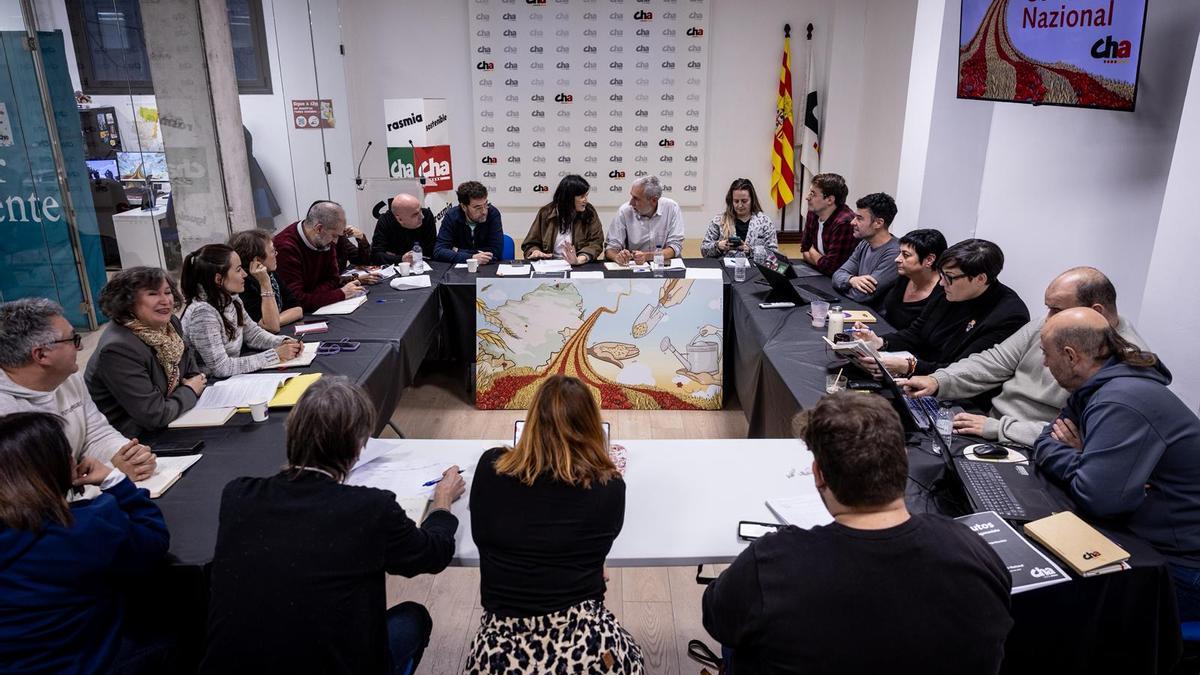 Un instante del Consello Nacional de CHA, celebrado este lunes.