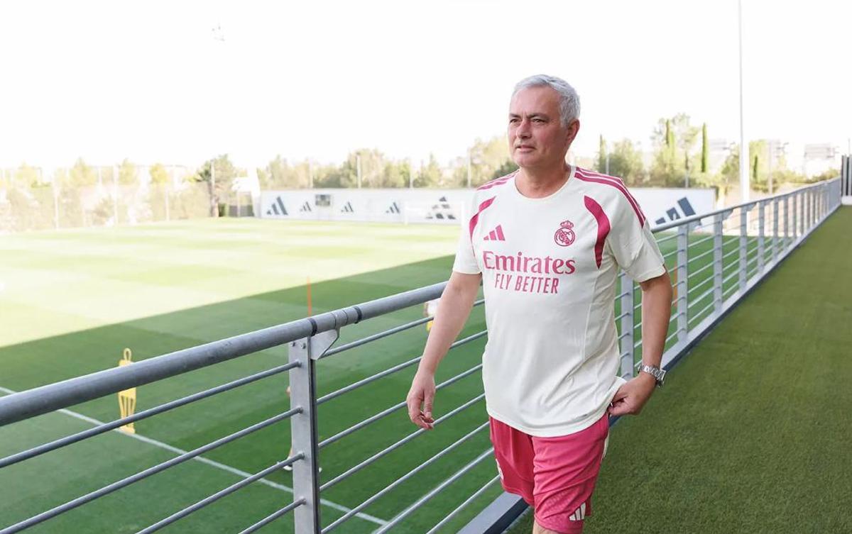 Arrenca la segona etapa de Mourinho: «No treballaré al Reial Madrid, treballaré per al Reial Madrid»