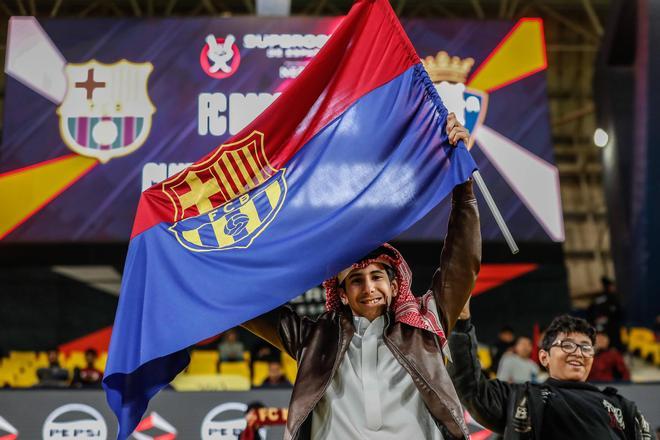 Supercopa de España. El ambiente previo a la semifinal entre el FC Barcelona y el Osasuna