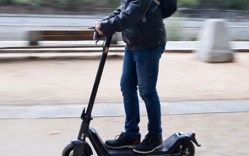 Un patinete eléctrico en una imagen de archivo