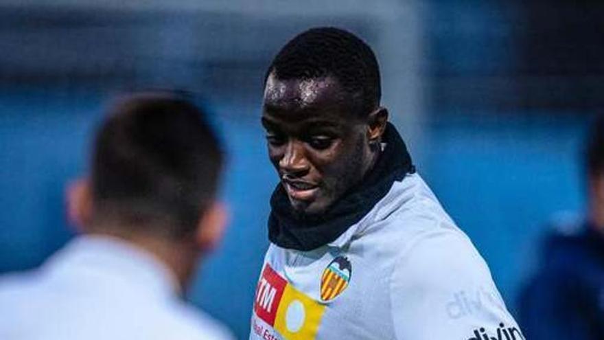 Mouctar Diakhaby, en la vesprada del dilluns, en l’última sessió abans de desplaçar-se dimarts a Gijón