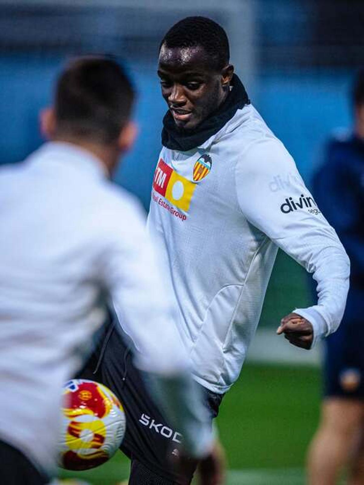 Mouctar Diakhaby, en la tarde del lunes, en la última sesión antes de desplazarse el martes a Gijón