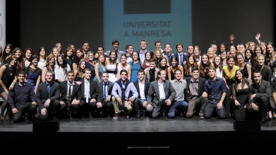 Acte de graduació de la FUB al teatre Kursaal de Manresa