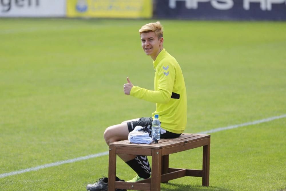 Primer entrenamiento de la UD Las Palmas en su fas