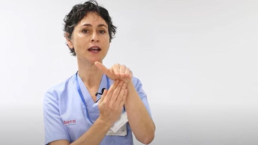 Especialistas del Hospital del Vinalopó destacan el papel clave de los cuidadores en los tratamientos de logopedia