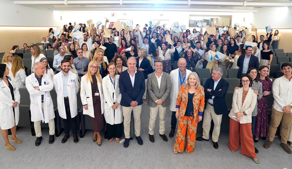 Acto de graduación de los MIR y EIR de Medicina Familiar y Comunitaria en el hospital Doctor Peset de València.