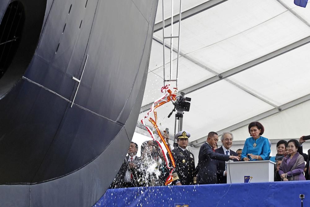 El astillero Freire bota el buque escuela de la Armada de Indonesia // J.Lores