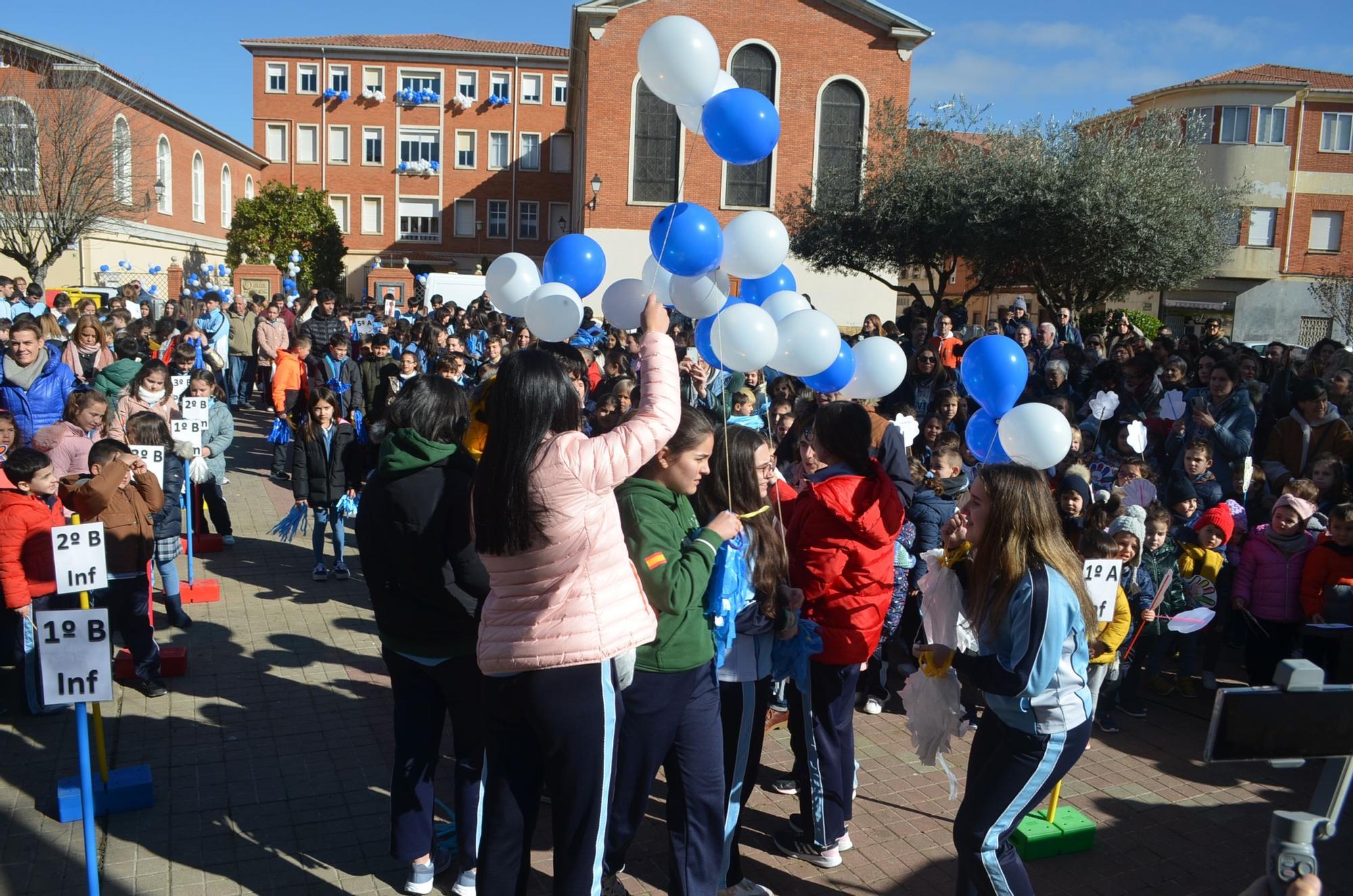 Así celebra el Día de la Paz el colegio San Vicente de Paúl de Benavente