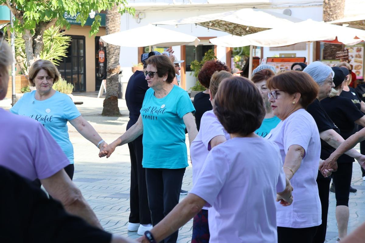 Todas las imágenes del Día Mundial sin Tabaco en Sant Antoni.
