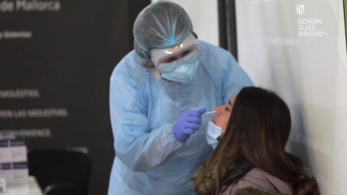 Balears inicia els tests d’antígens a viatgers i residents que tornen per Nadal