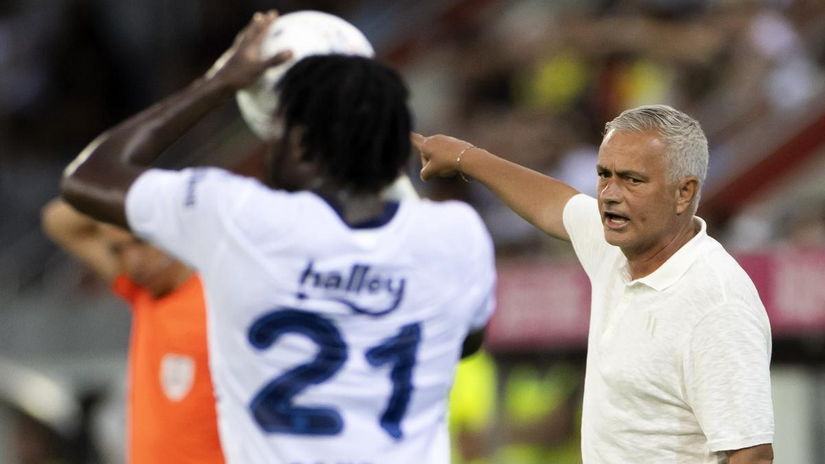 Mourinho sonríe en su debut con el Fenerbahçe en Champions