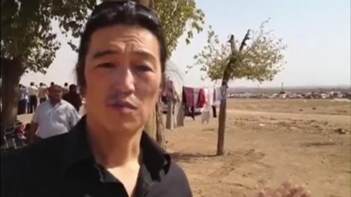 Still image of Japanese journalist Kenji Goto reporting in Kobani