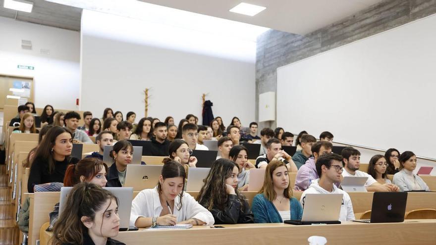 La endogamia entre el profesorado de los campus gallegos marca el máximo en diez años