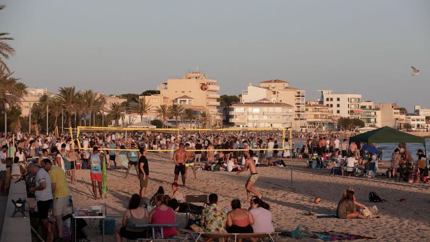 So feierten die Menschen die Johannisnacht am Strand von Palma de Mallorca