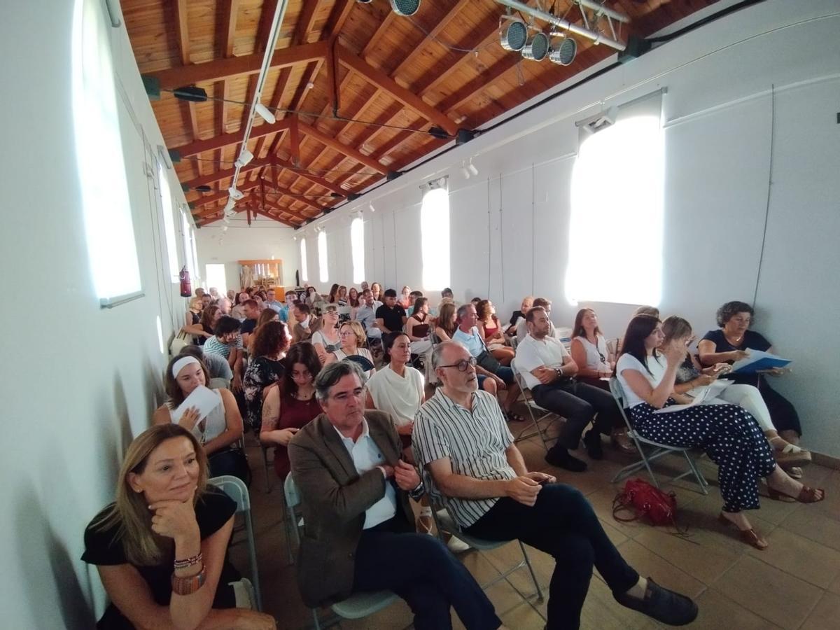 La Casa de Cultura de Pedreguer, repleta de público