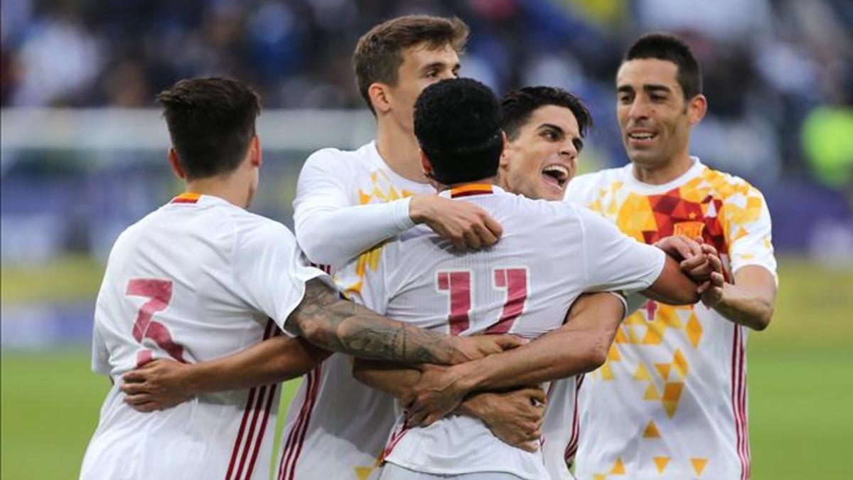 España ha hecho debutar a 8 jugadores en la victoria ante Bosnia
