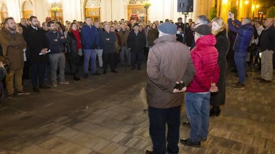 Concentración ayer en la plaza Mayor de Castelló.