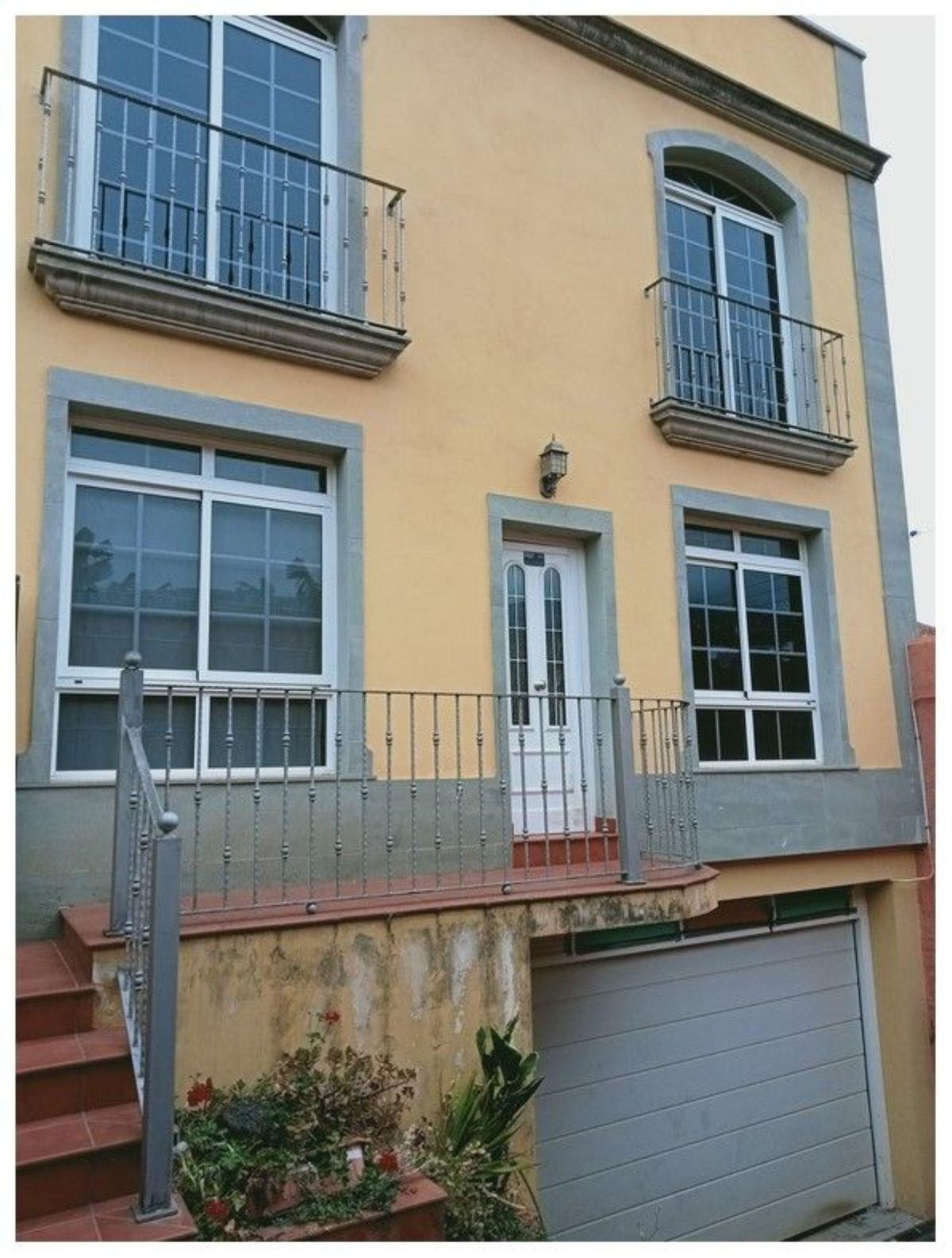 Main entrance to the property.