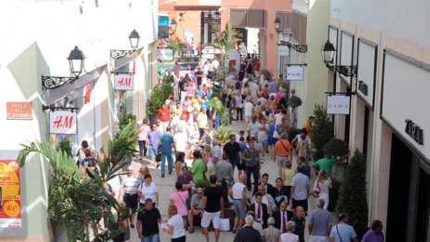 Torrevieja &quot;peleará&quot; en los juzgados para evitar la libertad de horarios en La Zenia