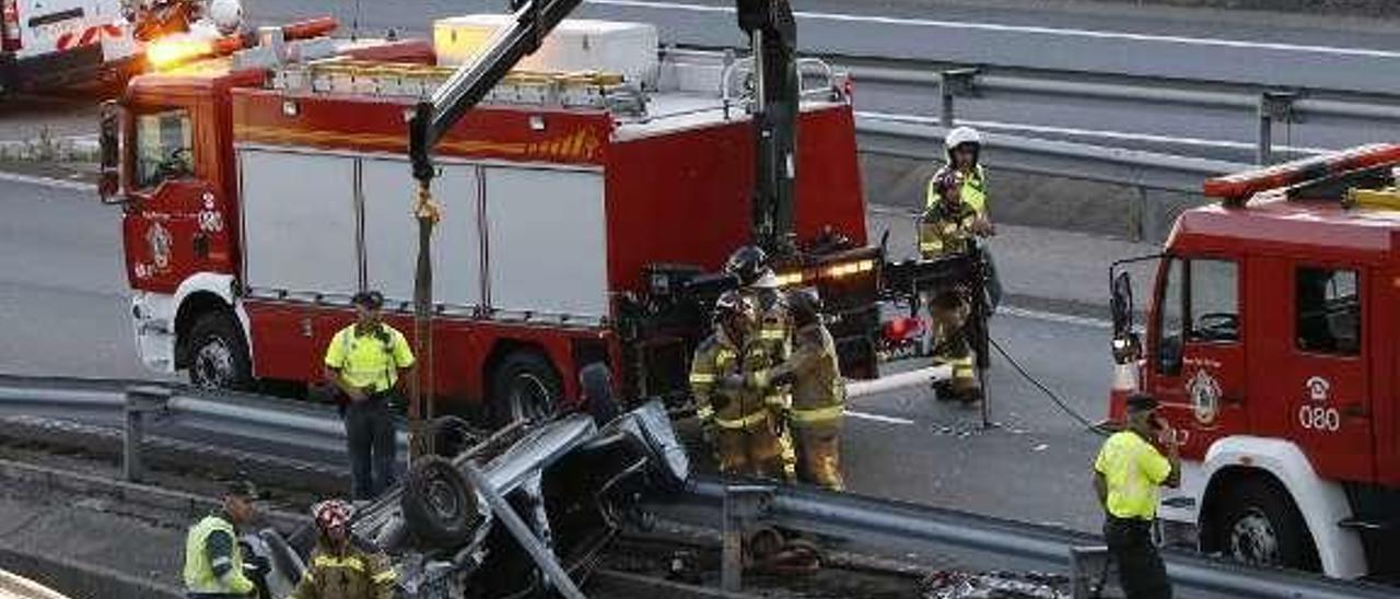 Estado en el que quedó el vehículo tras el accidente. // R. Grobas