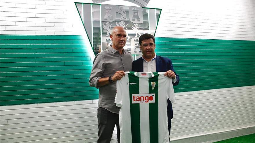 Rafa Berges aterriza apelando a «la base» de la actual plantilla