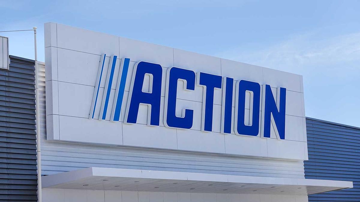 Mañana se esperan colas kilométricas en Action para conseguir el rodillo de masaje para pies y piernas más barato del mercado: relax mientras ves la televisión o lees por menos de 3 euros