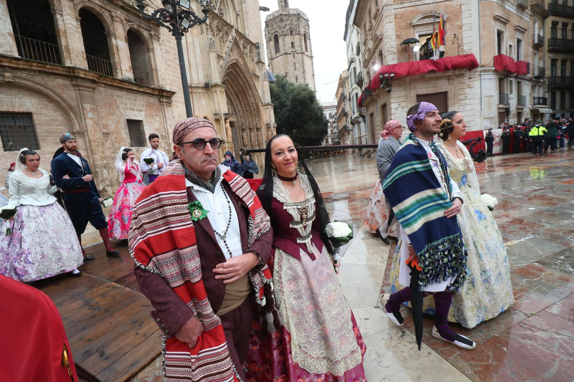 Búscate en el primer día de ofrenda por la calle de la Paz (entre las 17:00 a las 18:00 horas)