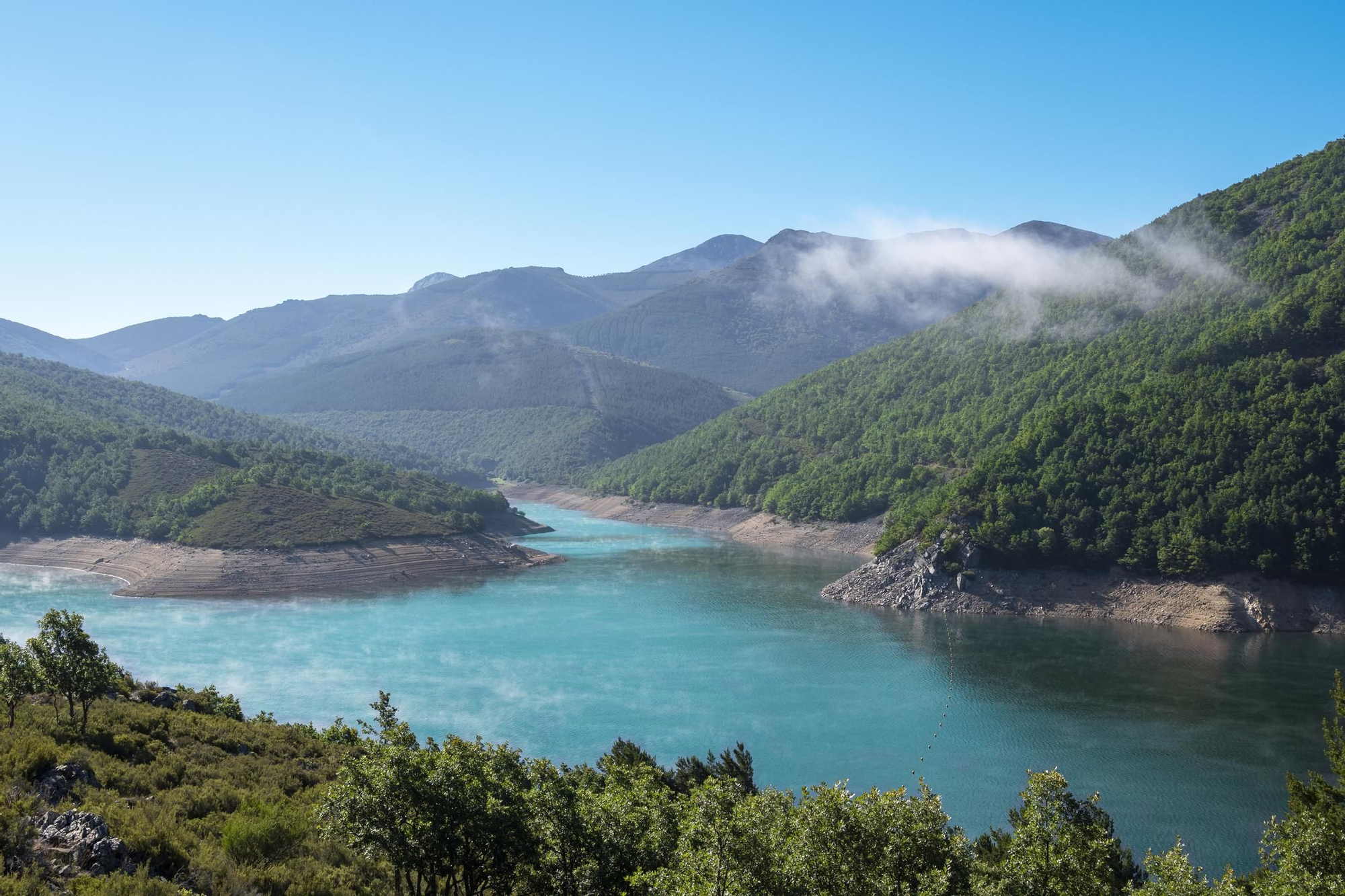 Embalse de Compuerto desde el parque natural