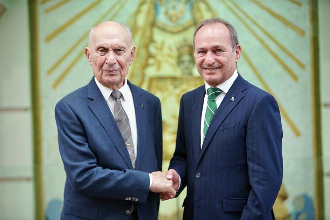 Ramon Alsina releva en la presidencia de bonÀrea a su padre, que ha dirigido la compañía durante 67 años