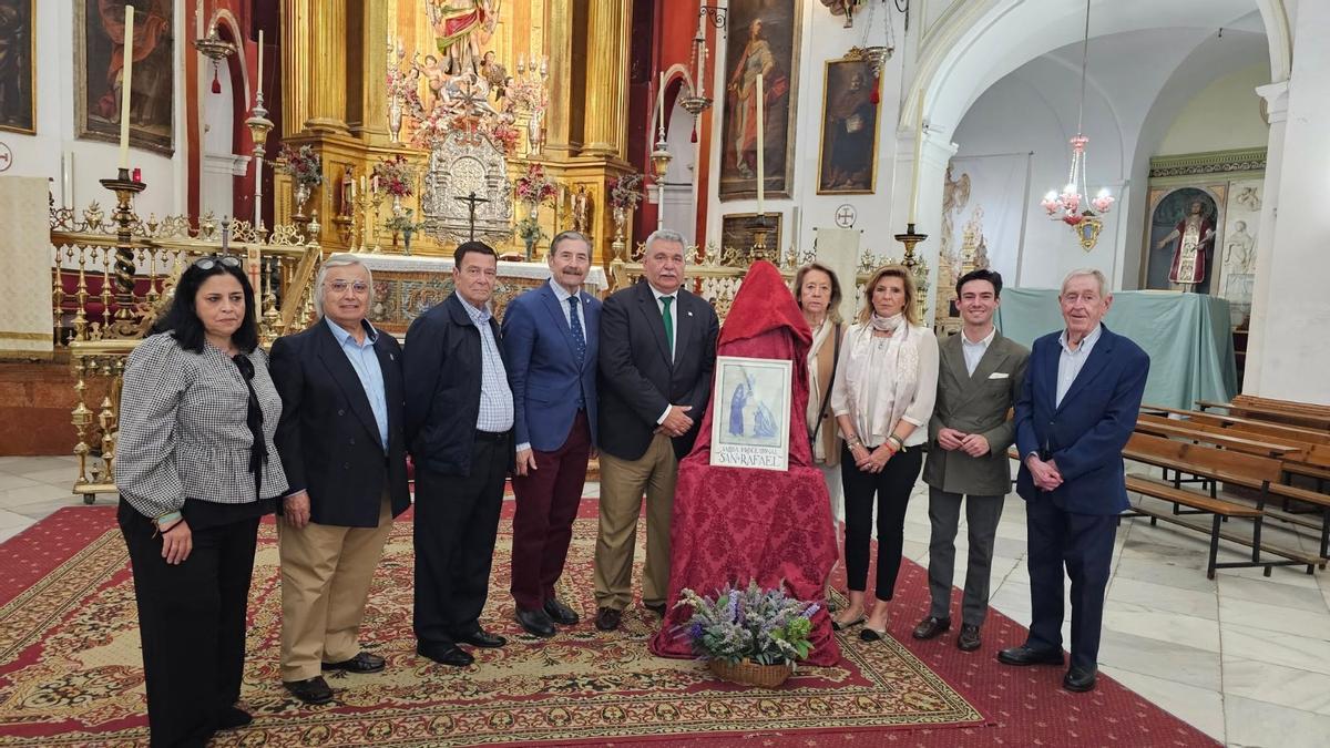 La hermandad de San Rafael presenta el cartel de la procesión.