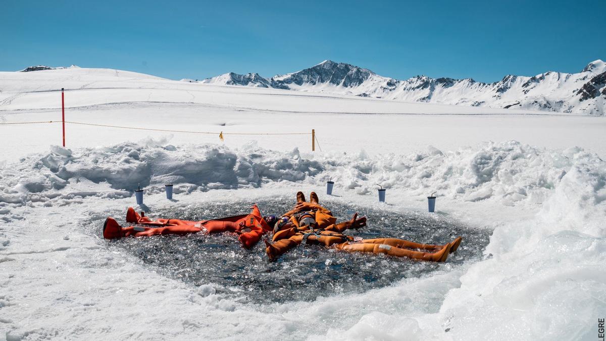 Flotar en el hielo en el Val d'Isère