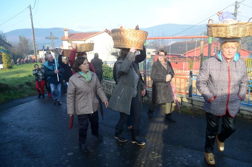 Procesión de los lacones, en el Concello de Valga.