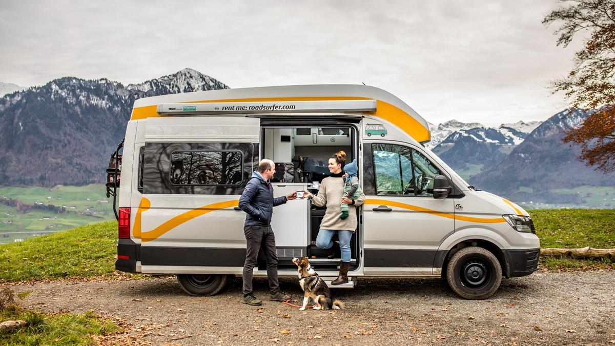 Las mascotas son bienvenidas en las camper de Roadsurfer