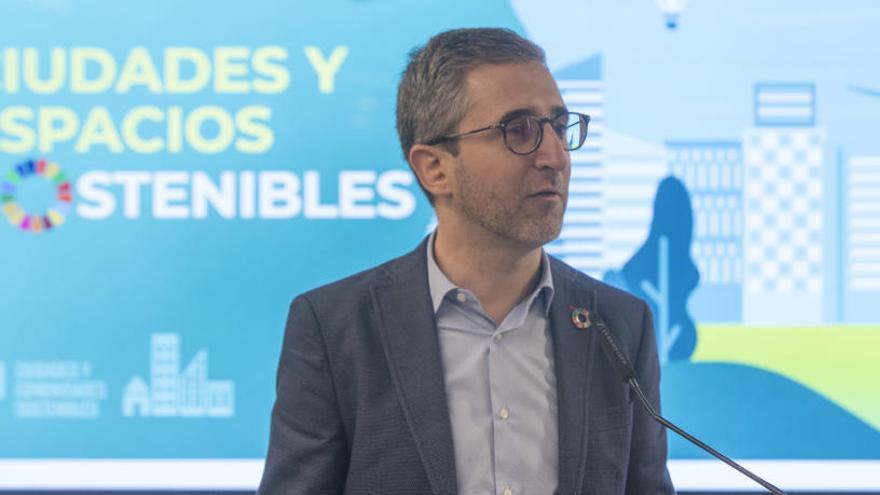Arcadi España, conseller de Política Territorial.