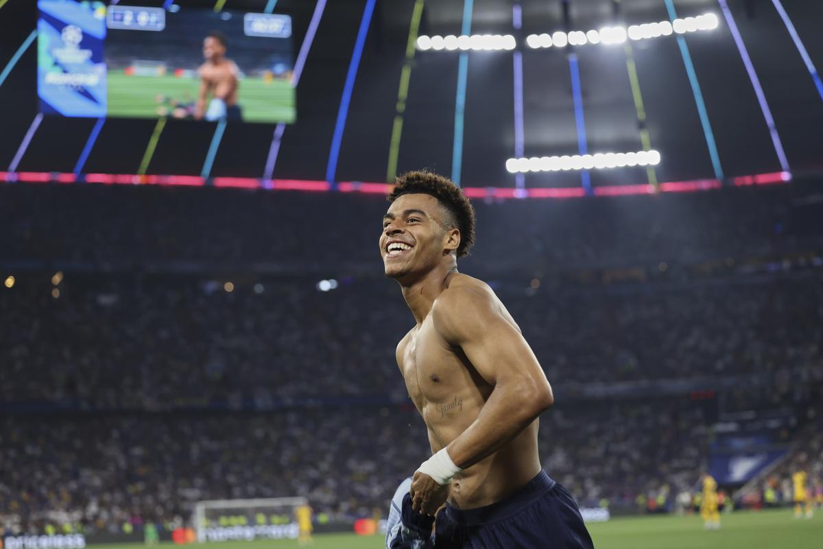 Doué, uno de los héroes del PSG