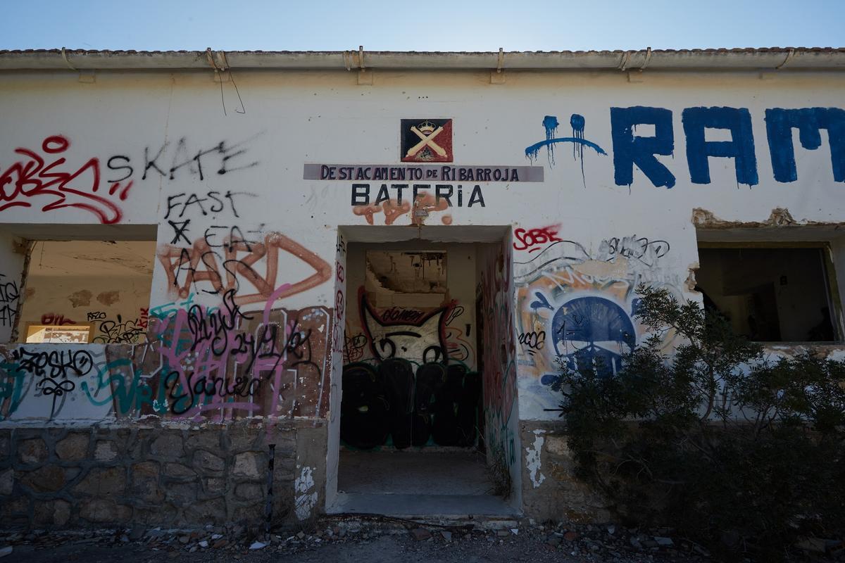 Antiguo polvorín del ejercito en Ribaroja