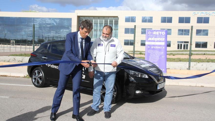 Endesa inicia en Mallorca el reto de recorrer 7.000 kilómetros en coche eléctrico