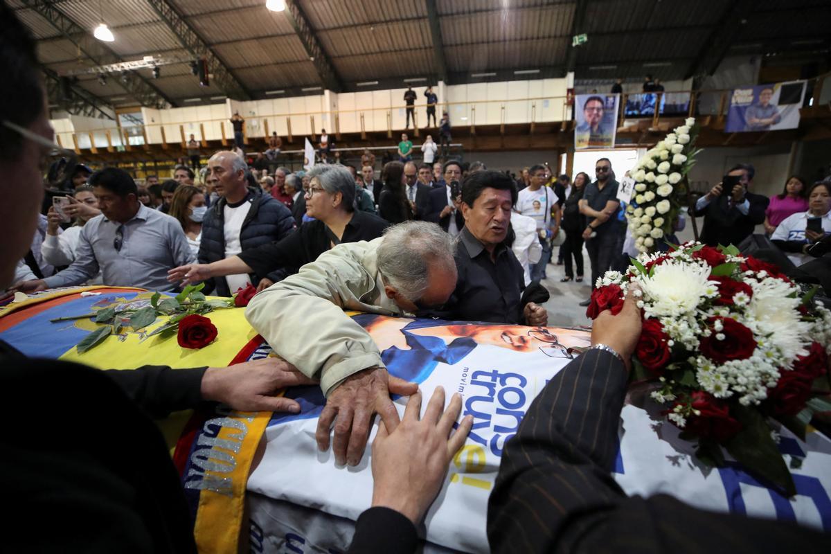 Quito despide al candidato asesinado Fernando Villavicencio