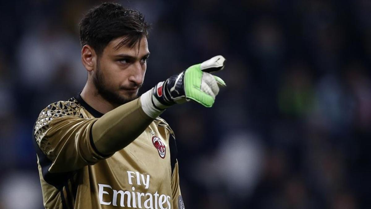 El futuro de Donnarumma, en manos de Raiola