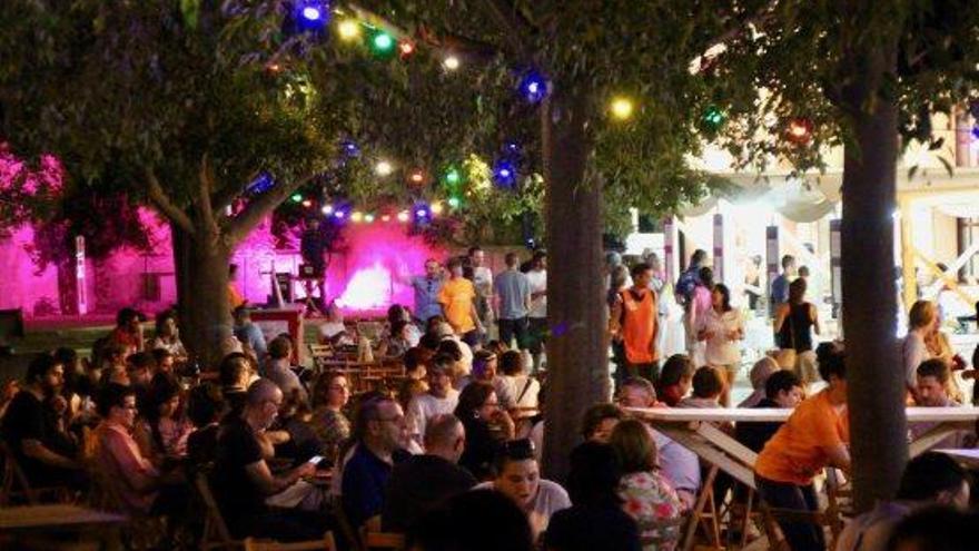 L&#039;ambient en la primera nit del Vadefoodies d&#039;Igualada