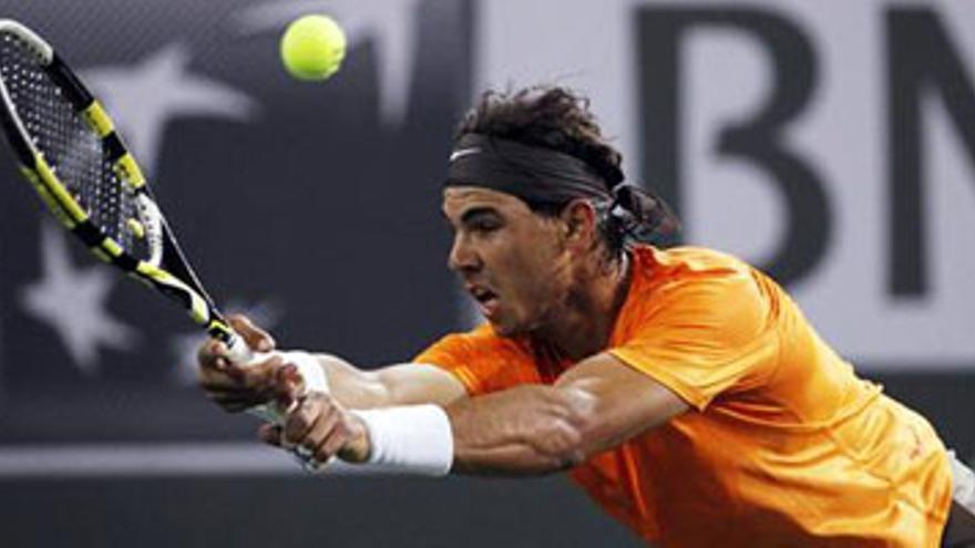 Rafa Nadal sufre para vencer a Dewarman y colocarse en cuartos de Indian Wells