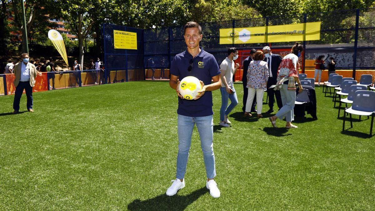 Ander Herrera, en 2021 en la inauguración del campo de fútbol del Parque Bruil que lleva su nombre.