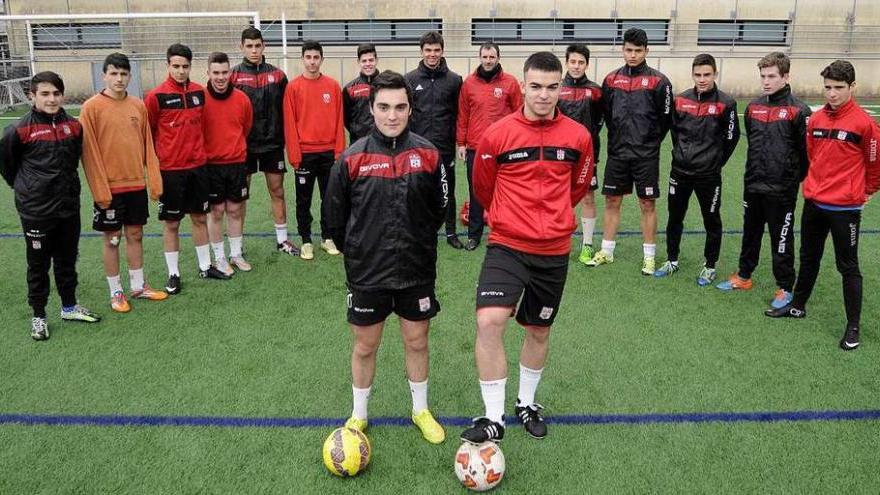 El equipo juvenil de la Escola de Fútbol Lalín ha ganado protagonismo en el primer equipo en las últimas jornadas. // Bernabé/Javier Lalín