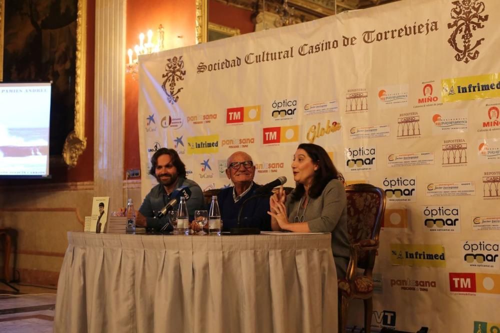 Presentación del libro "Contra viento y marera"