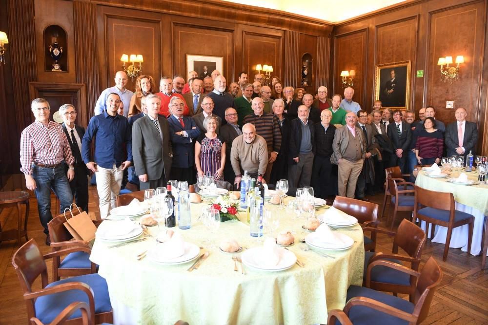 Los titulados de la Marina Mercante celebran una cumbre en A Coruña