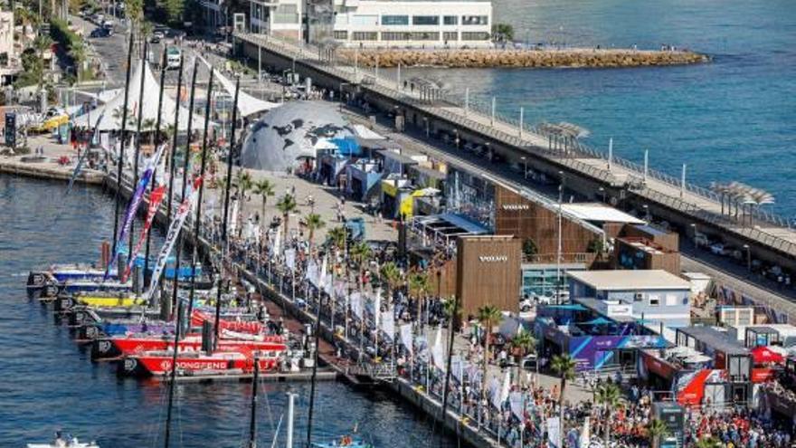 El puerto de Alicante durante la última edición de la Volvo Ocean Race celebrada en 2017.