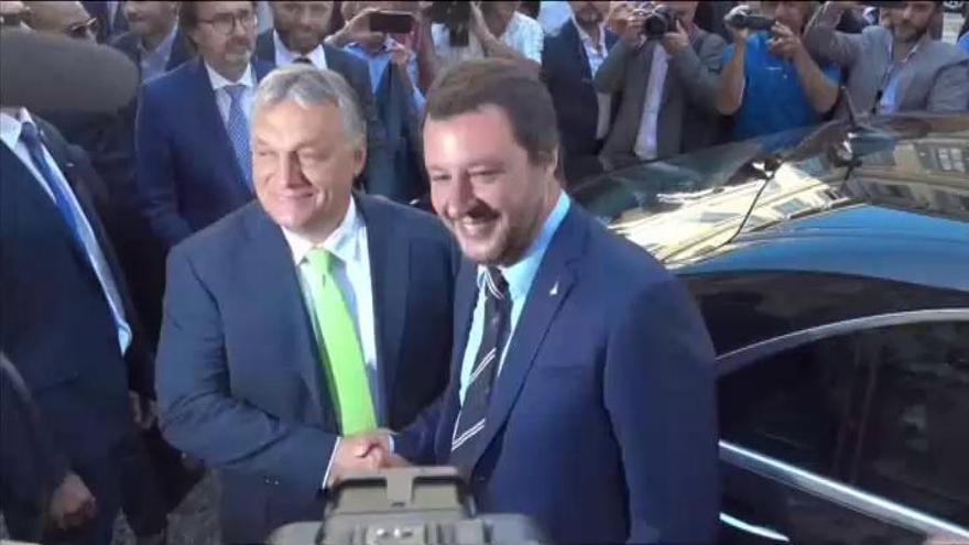 Salvini y Orbán se reúnen para trazar un proyecto contra la inmigración