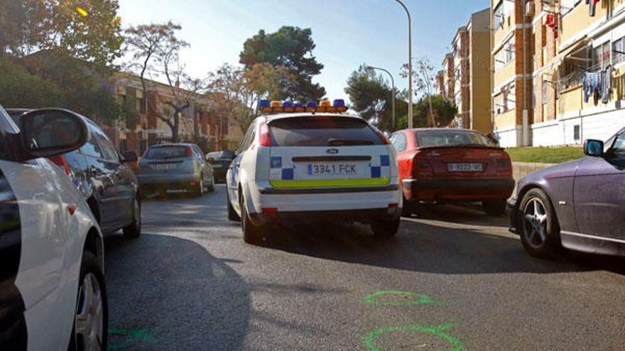 La Policía está investigando las circunstancias que rodean el tiroteo ocurrido en esta calle.